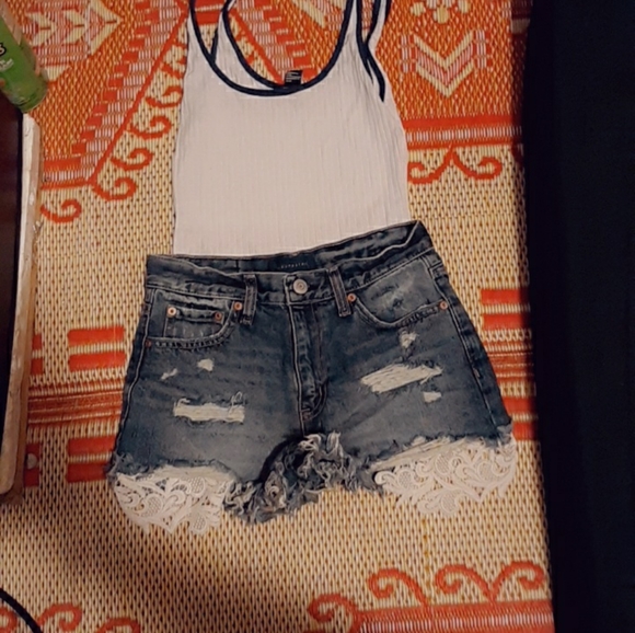 Short jean - Picture 7 of 8